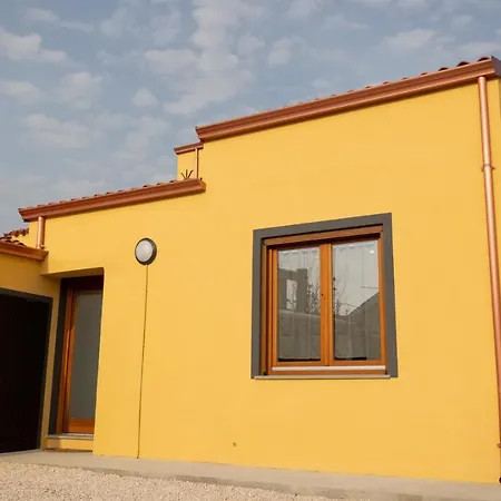 Costa Ovest Apartment