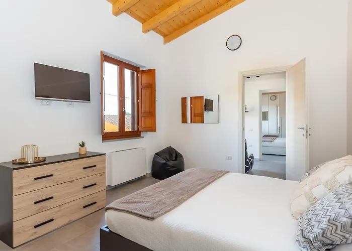 Costa Ovest Apartment Waves Apartman *